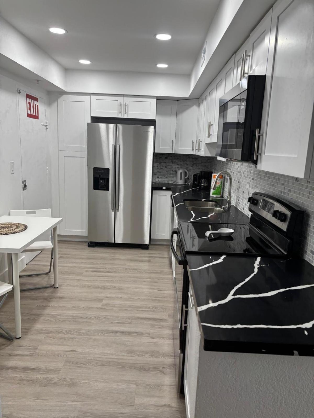 Tide Hollywood Apartment Екстериор снимка